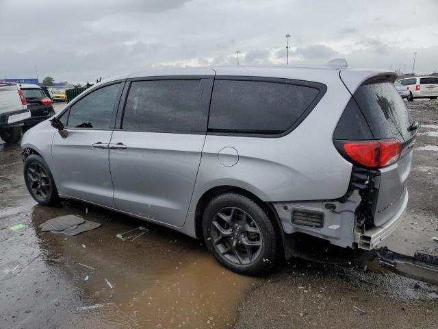 2C4RC1FG6JR227838 - 2018 CHRYSLER PACIFICA TOURING PLUS Արծաթագույն լուսանկար 2