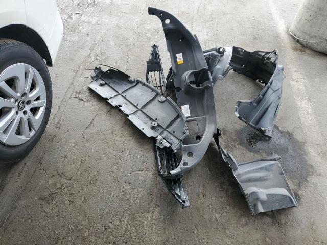 JTDKBRFUXG3527120 - 2016 TOYOTA PRIUS 白色 照片 12