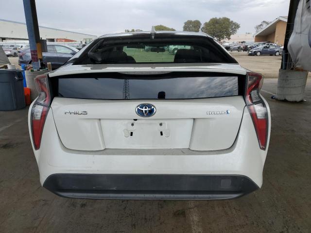 JTDKBRFUXG3527120 - 2016 TOYOTA PRIUS 白色 照片 6