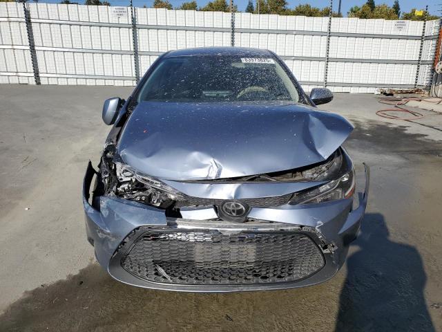 JTDEPRAE4LJ069840 - 2020 TOYOTA COROLLA LE Grau Foto 5