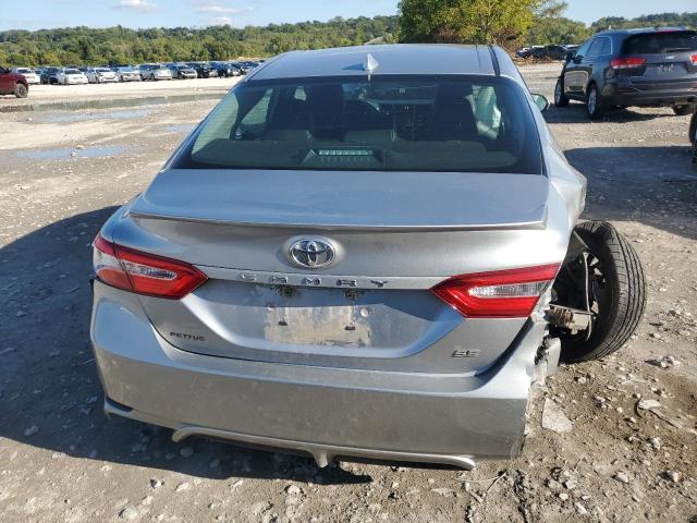 4T1G11AK4LU359698 - 2020 TOYOTA CAMRY SE SILVER photo 6