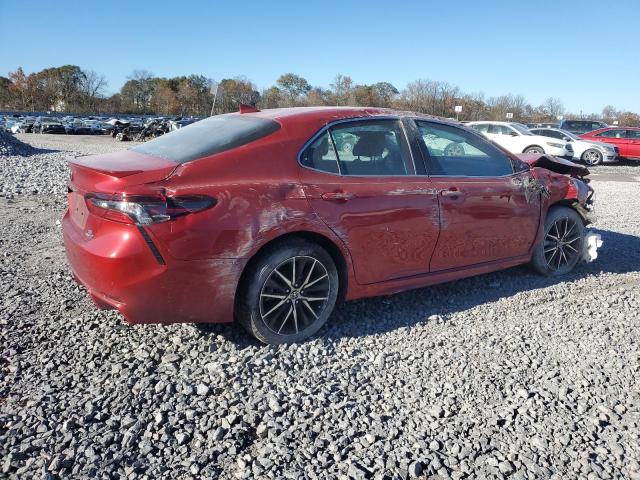 4T1G31AK2PU056824 - 2023 TOYOTA CAMRY SE NIGHT SHADE RED photo 3