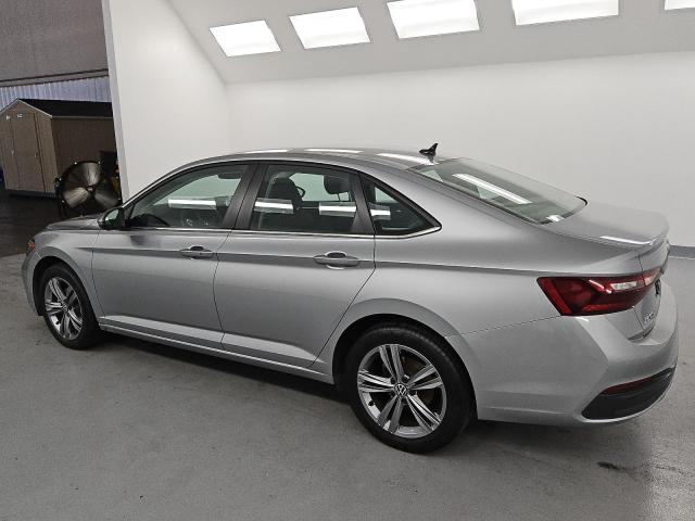 3VWEM7BU8RM043124 - 2024 VOLKSWAGEN JETTA SE SILVER photo 2
