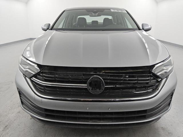 3VWEM7BU8RM043124 - 2024 VOLKSWAGEN JETTA SE SILVER photo 5
