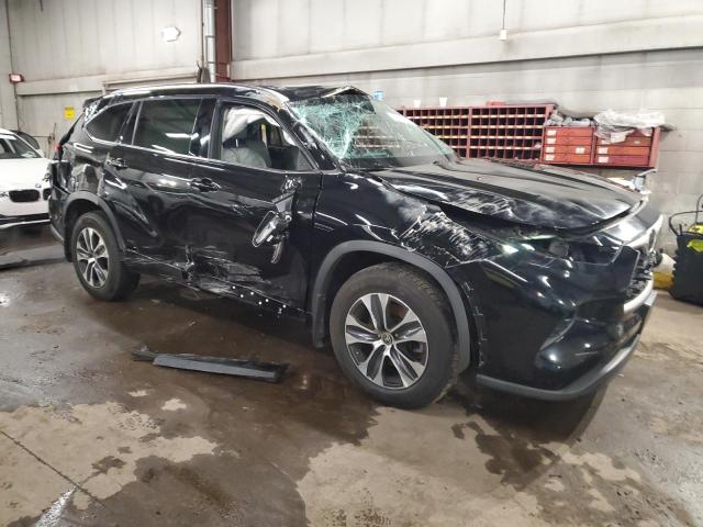 5TDGZRBH8LS513512 - 2020 TOYOTA HIGHLANDER XLE BLACK photo 4