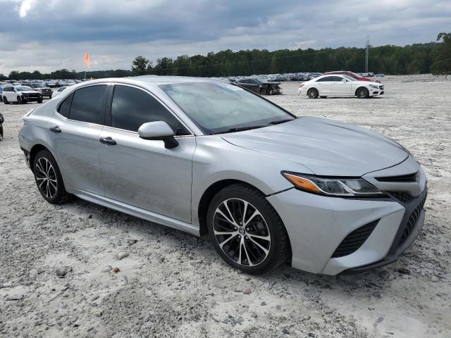 4T1B11HK4KU210187 - 2019 TOYOTA CAMRY L SILVER photo 4