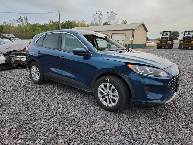 1FMCU9G69LUC19404 - 2020 FORD ESCAPE SE BLUE photo 4