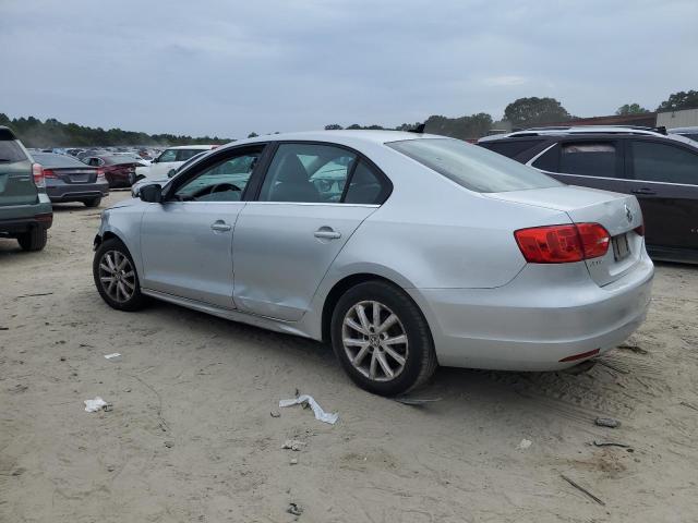 3VWDP7AJ2DM220205 - 2013 VOLKSWAGEN JETTA SE SILVER photo 2