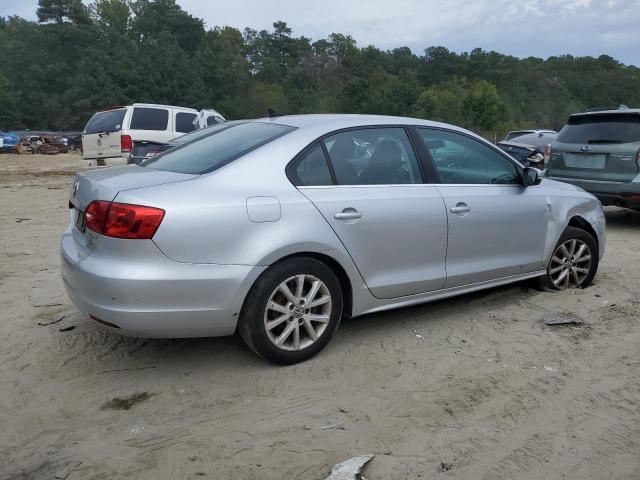 3VWDP7AJ2DM220205 - 2013 VOLKSWAGEN JETTA SE SILVER photo 3