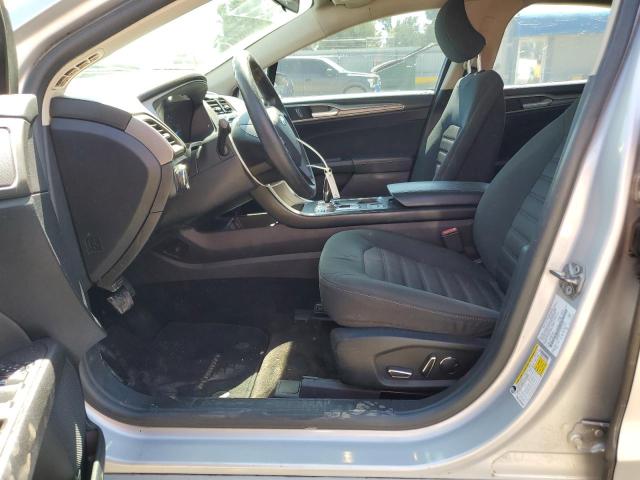 3FA6P0H72JR194660 - 2018 FORD FUSION SE 银色 照片 7