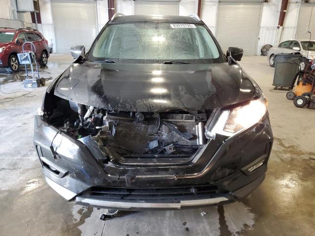 5N1AT2MVXJC740471 - 2018 NISSAN ROGUE S შავი ფოტო 5