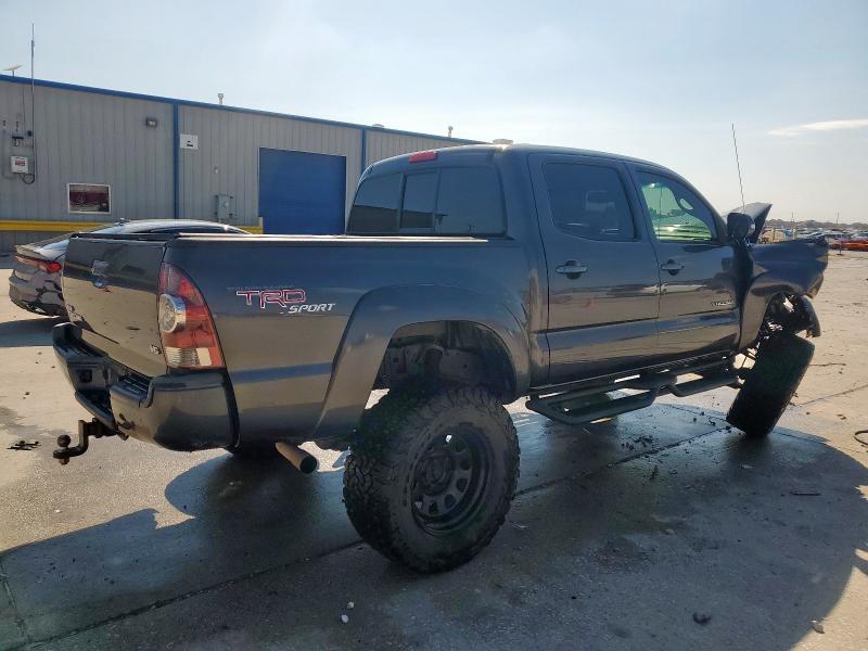 3TMLU4EN8DM116238 - 2013 TOYOTA TACOMA DOUBLE CAB Grafitowy zdjęcie 3