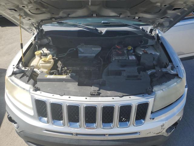 1C4NJCBA4CD504199 - 2012 JEEP COMPASS SPORT Серебристый фото 11