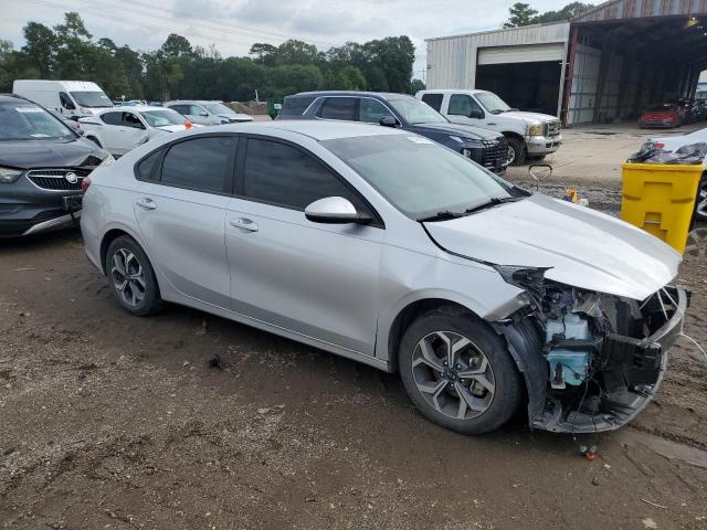 3KPF24ADXLE205723 - 2020 KIA FORTE FE SILVER photo 4