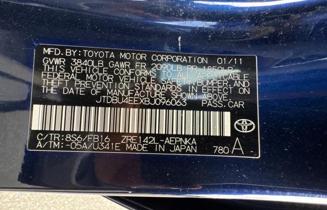 JTDBU4EEXBJ096063 - 2011 TOYOTA COROLLA BASE Blau Foto 10