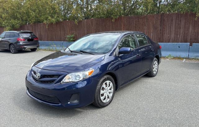 JTDBU4EEXBJ096063 - 2011 TOYOTA COROLLA BASE Blau Foto 2