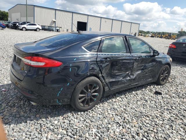 3FA6P0H70HR204824 - 2017 FORD FUSION SE BLACK photo 3