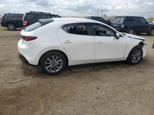 JM1BPAJL5N1502653 - 2022 MAZDA 3 WHITE photo 3