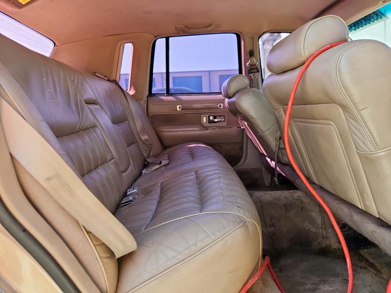 1LNLM81W0PY774243 - 1993 LINCOLN TOWN CAR EXECUTIVE GOLD photo 10