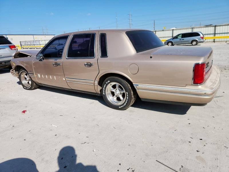 1LNLM81W0PY774243 - 1993 LINCOLN TOWN CAR EXECUTIVE GOLD photo 2
