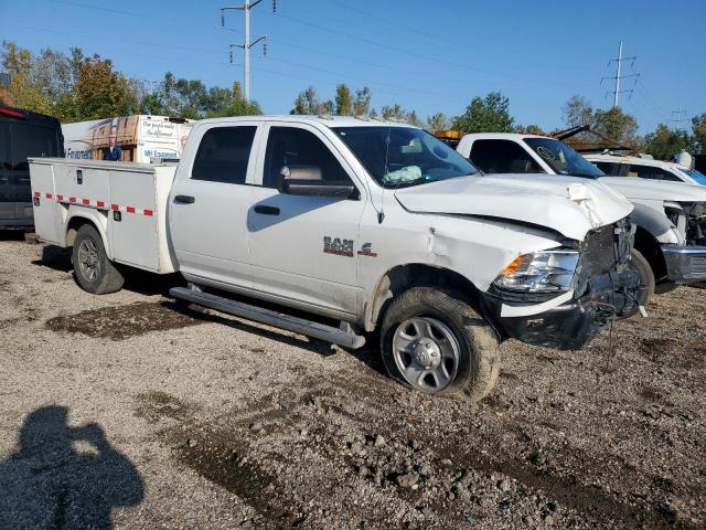 3C7WR9CL2FG707215 - 2015 RAM 3500 Beyaz fotoğraf 4