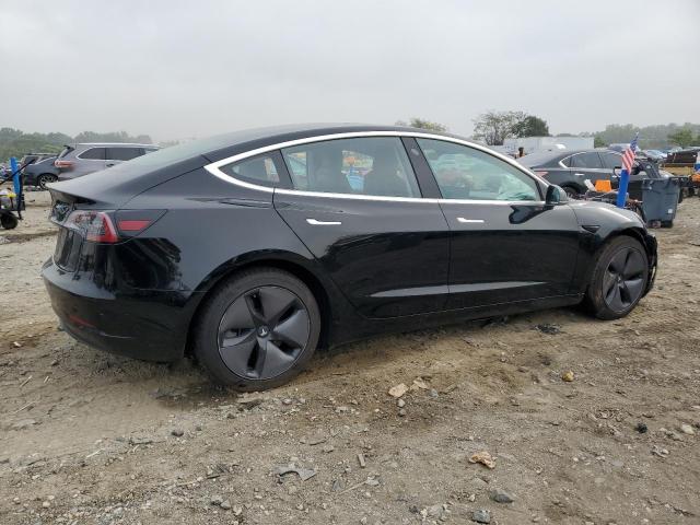 5YJ3E1EA8JF156313 - 2018 TESLA MODEL 3 BLACK photo 3