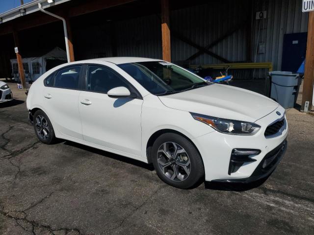 3KPF24AD5LE184618 - 2020 KIA FORTE FE WHITE photo 4