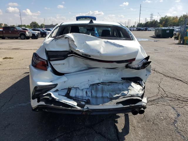 3KPF24AD5LE184618 - 2020 KIA FORTE FE WHITE photo 6