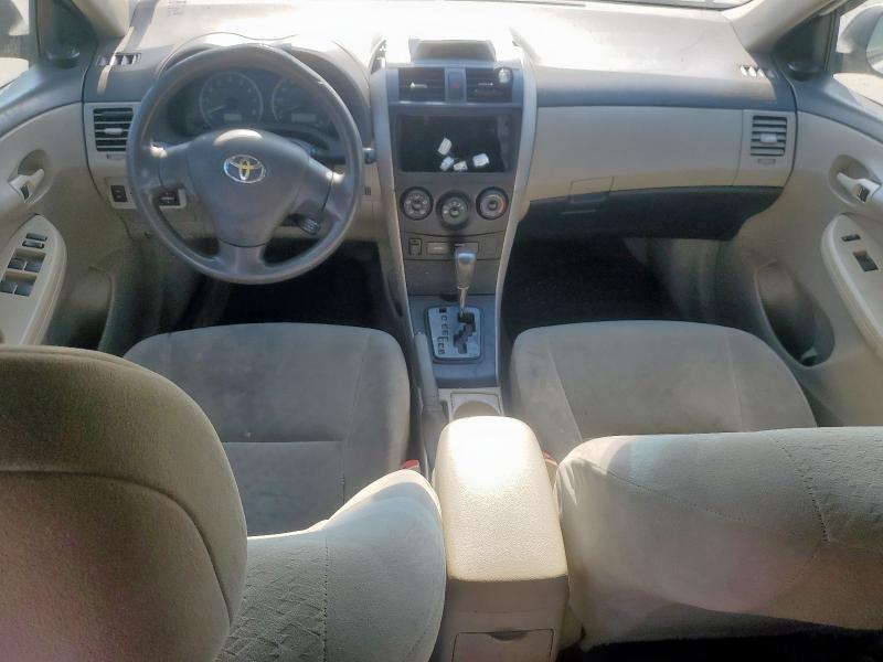 1NXBU40E29Z071461 - 2009 TOYOTA COROLLA BASE Weiß Foto 8