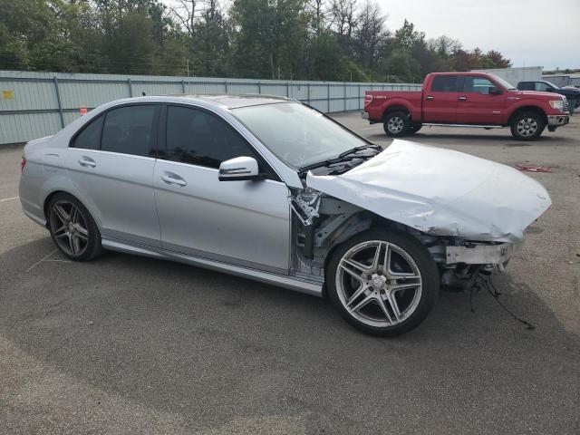 WDDGF5EB8BA483275 - 2011 MERCEDES-BENZ C 300 Plata foto 4