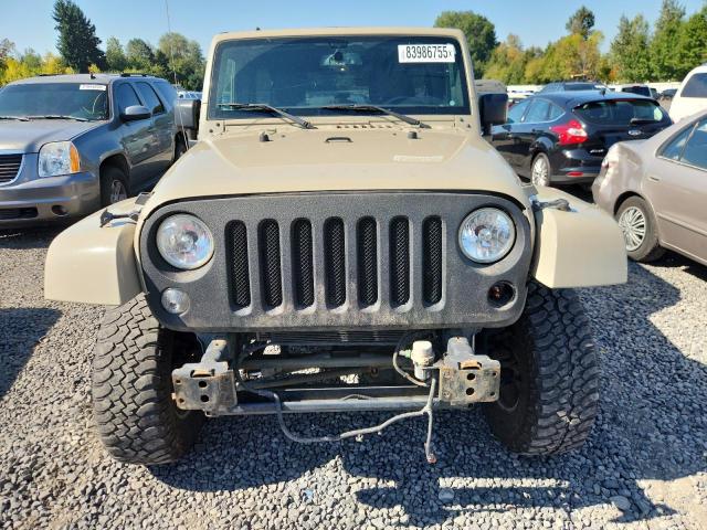 1C4BJWEG9HL567557 - 2017 JEEP WRANGLER U SAHARA 棕色 照片 5