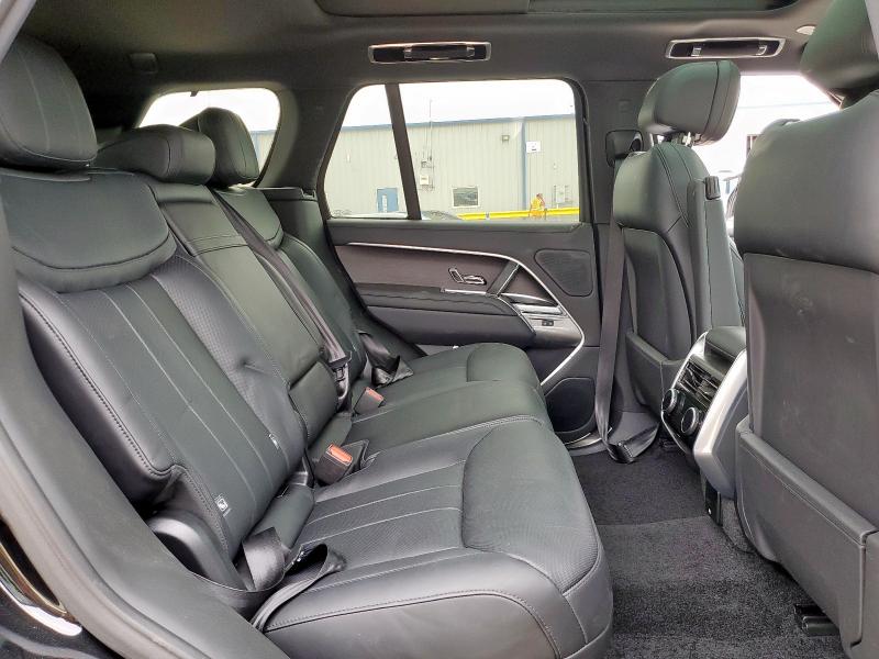 SALKP9E91SA301253 - 2025 LAND ROVER RANGE ROVE SE BLACK photo 11