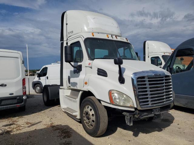 2015 FREIGHTLINER CASCADIA, 