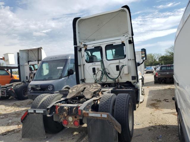 3AKBGADV4FSGE6404 - 2015 FREIGHTLINER CASCADIA თეთრი ფოტო 4