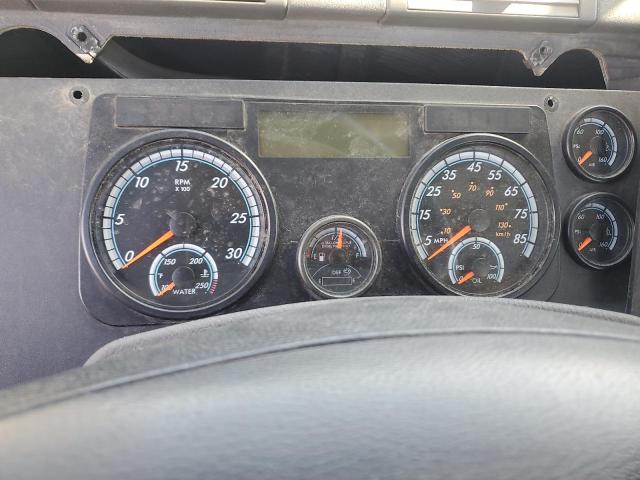 3AKBGADV4FSGE6404 - 2015 FREIGHTLINER CASCADIA თეთრი ფოტო 8