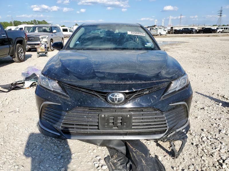 4T1R11AK2PU737550 - 2023 TOYOTA CAMRY LE BLACK photo 5