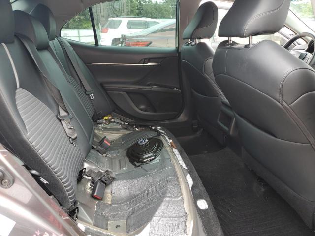 4T1B11HK6JU145292 - 2018 TOYOTA CAMRY L GRAY photo 10