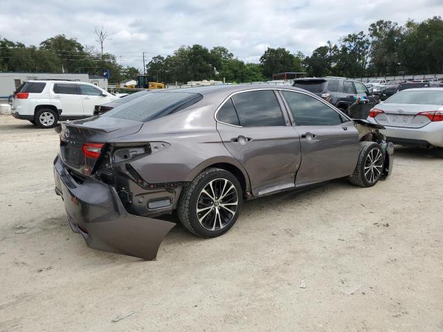 4T1B11HK6JU145292 - 2018 TOYOTA CAMRY L GRAY photo 3