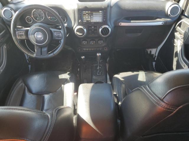 1C4BJWEG6GL266324 - 2016 JEEP WRANGLER U SAHARA 白色 照片 8