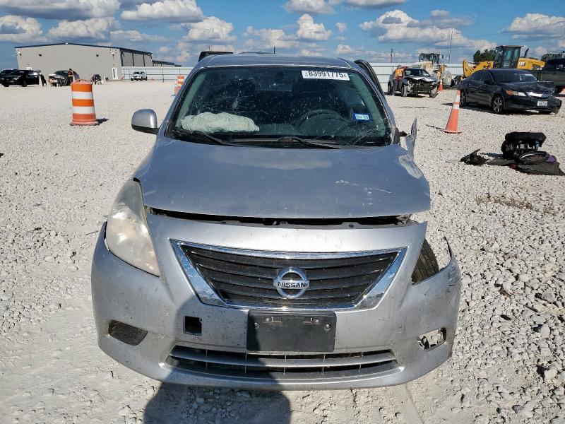 3N1CN7AP1DL872525 - 2013 NISSAN VERSA S SILVER photo 5