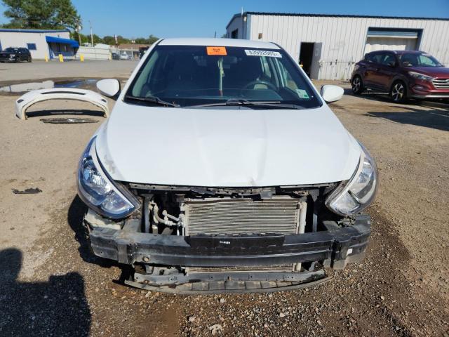 KMHCT5AE0HU307566 - 2017 HYUNDAI ACCENT SE WHITE photo 5