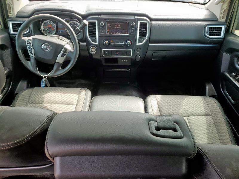 1N6AA1EK6KN518814 - 2019 NISSAN TITAN S შავი ფოტო 8