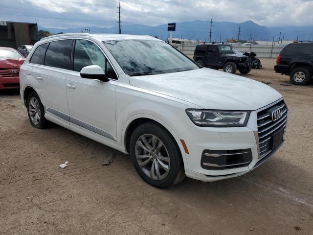 WA1AAAF78JD031786 - 2018 AUDI Q7 PREMIUM WHITE photo 4