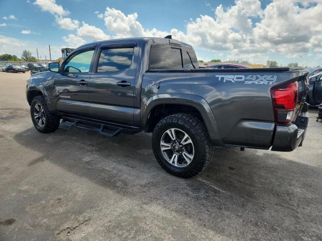 3TMCZ5AN6JM144189 - 2018 TOYOTA TACOMA DOUBLE CAB 灰色 照片 2