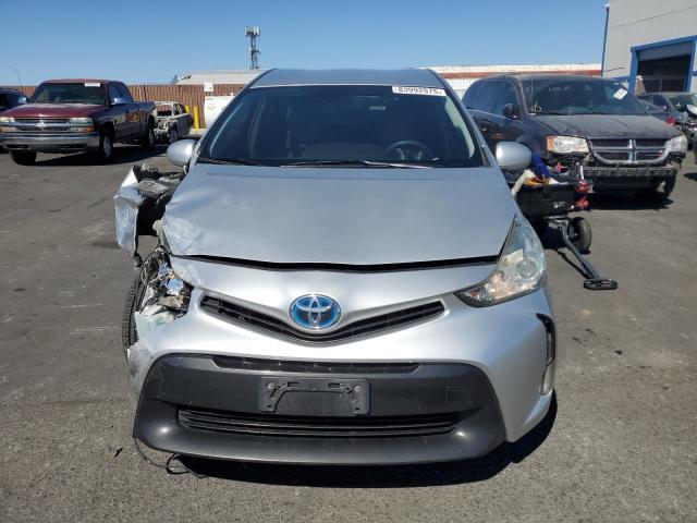 JTDZN3EU6HJ061641 - 2017 TOYOTA PRIUS V Silber Foto 5