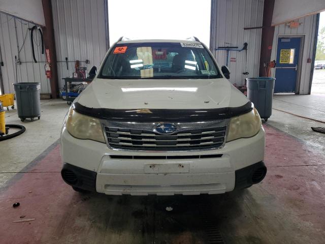 JF2SH6CC1AH732684 - 2010 SUBARU FORESTER 2.5X PREMIUM WHITE photo 5