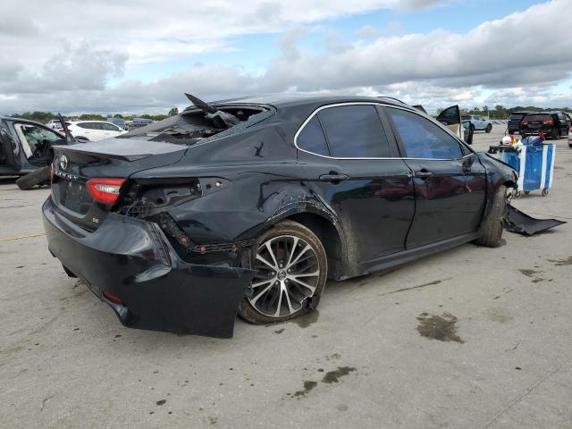 4T1B11HKXJU626971 - 2018 TOYOTA CAMRY L BLACK photo 3