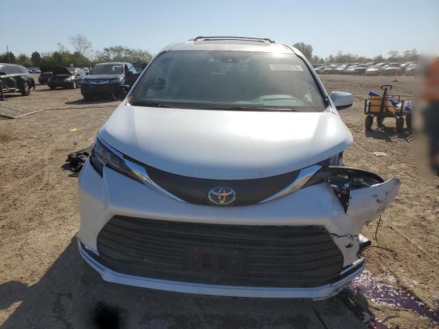 5TDJRKEC1NS096346 - 2022 TOYOTA SIENNA XLE თეთრი ფოტო 5