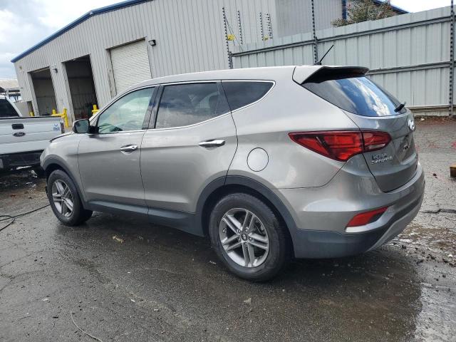 5XYZT3LB2JG559137 - 2018 HYUNDAI SANTA FE S ნაცრისფერი ფოტო 2