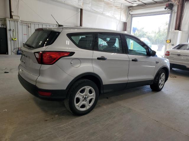 1FMCU0F72KUA92399 - 2019 FORD ESCAPE S 银色 照片 3